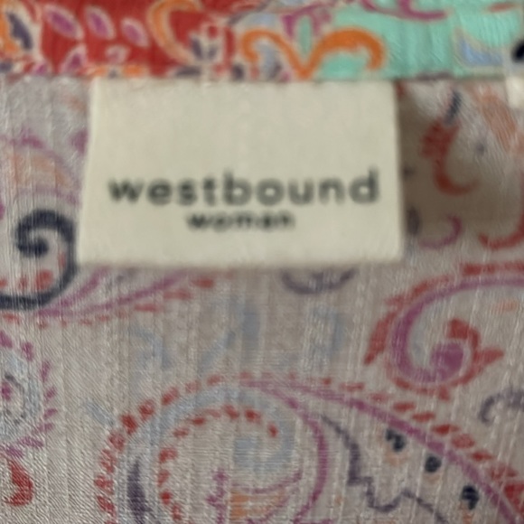 A peachy paisley blouse. - Picture 3 of 5